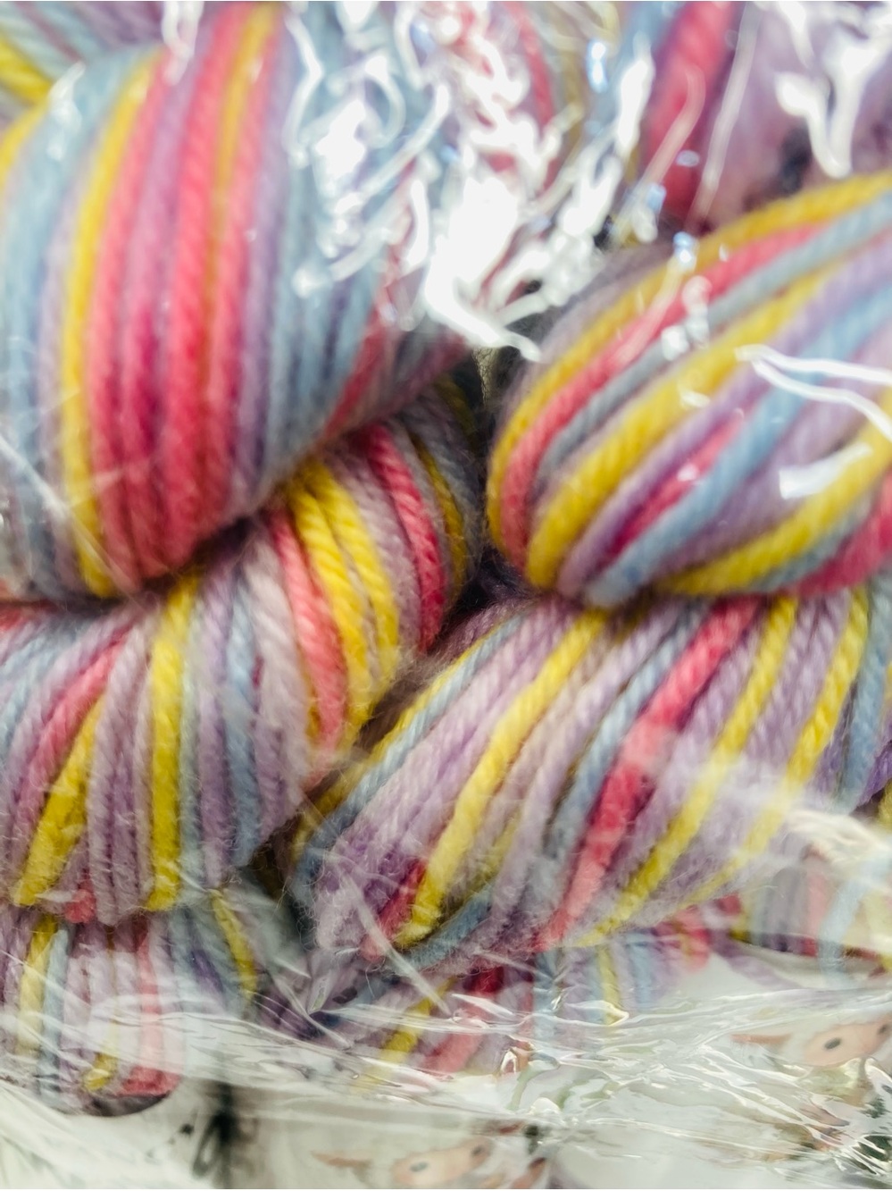 10 NEW Fancy Wool Yarn 470+g 85% Australian Wool 10% Camel 5% Anti-Pilling Fiber - Picture 2 of 3